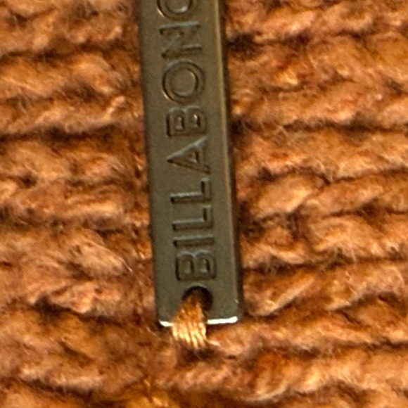 Billabong Warm Brown Knit Sweater Size Small.  B9 - Picture 6 of 8